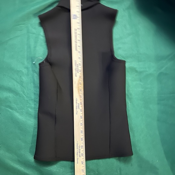 Patagonia Yulex Water Heater Hooded Vest Style 88512 Black Unisex Size Small - Picture 10 of 12